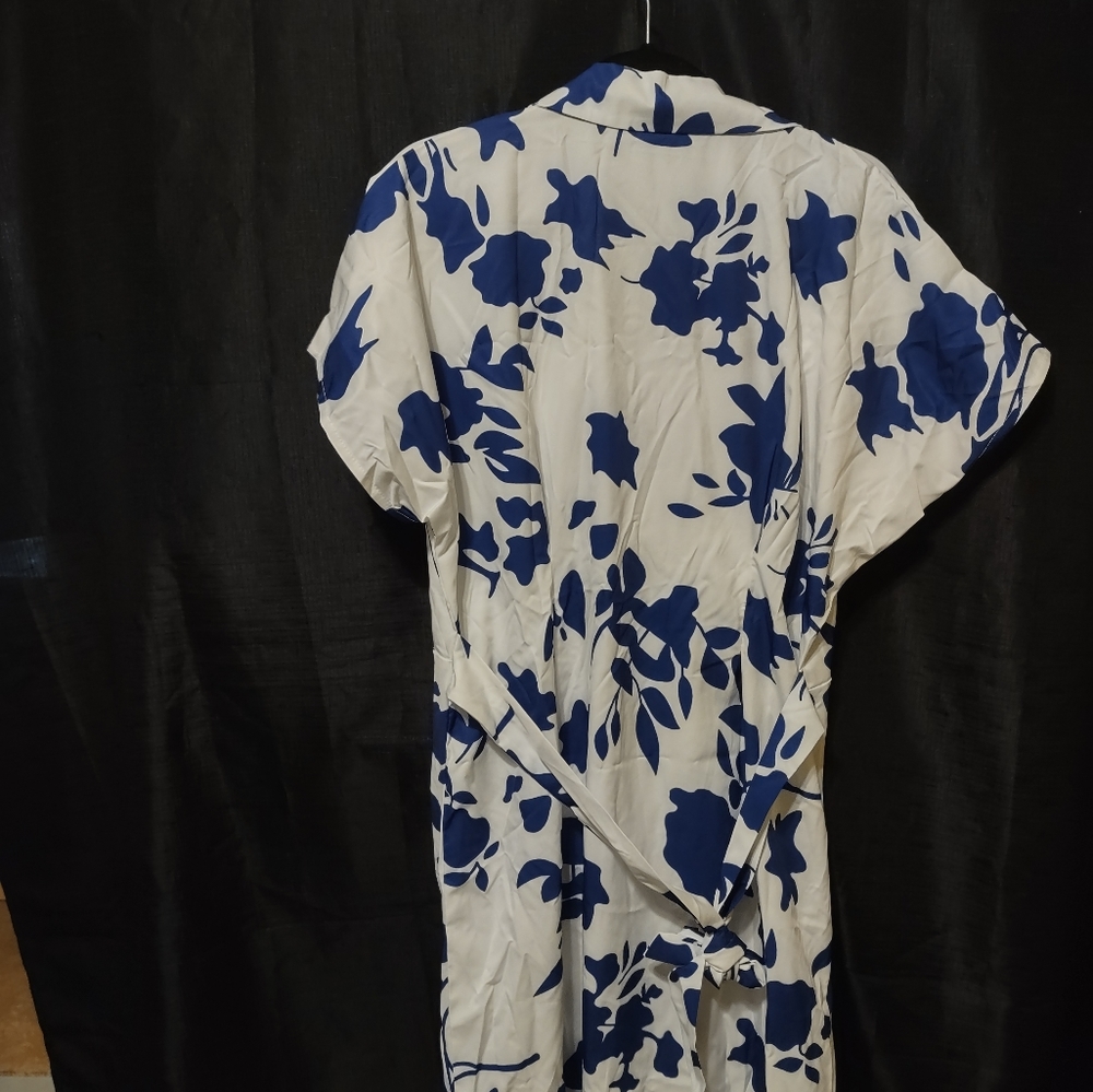 Blue/White Print dress - Picture 2 of 2
